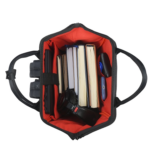 EK Luxe backpack | Bags | Accessories | Emirates Official Store