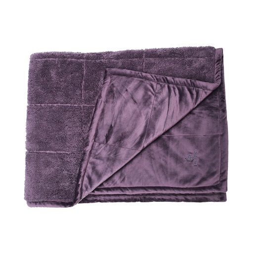 First Class blanket, plum First Class comforts Emirates Official Store